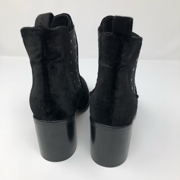 NWT Mency Velvet Studded Block Heel Boot - Picture 5 of 5